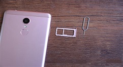 在红米5plus中插内存卡的操作方法