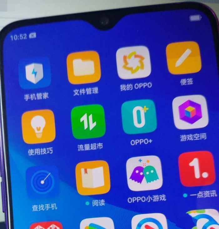 OPPO F9海报曝光：水滴刘海成亮点