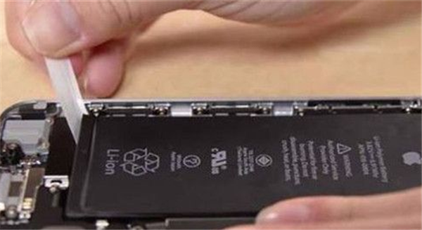 在iphone7进行自己换电池的步骤介绍