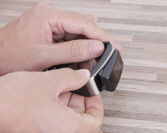 拆装华为手环B5耳机的方法介绍