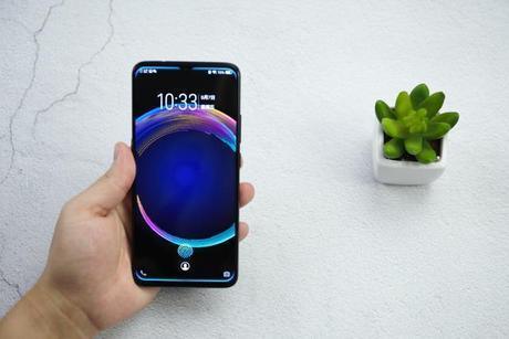 vivo X23开售：买它还是买iPhone Xs