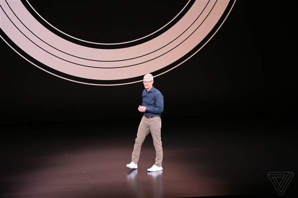 彩蛋!新iPhone电量低到自动关机后还能用5小时