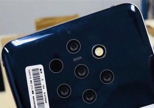Nokia 9 谍照曝光:背面有七个圆孔