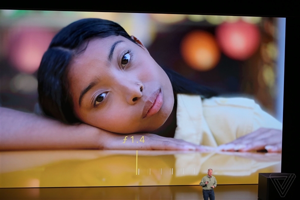 iPhone XS正式发布:A12 Bionic处理器,8699元起
