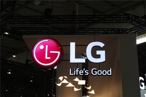 LG Q9真机图曝光:18:9+刘海屏