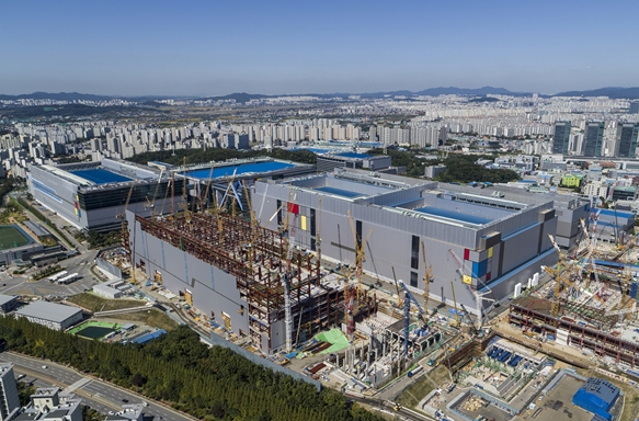 最强7nm宣布量产:高通等到了