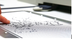 给力！百度发明出能摸的“图片”