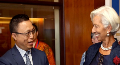 支付宝会说法语啦！蚂蚁金服圈粉