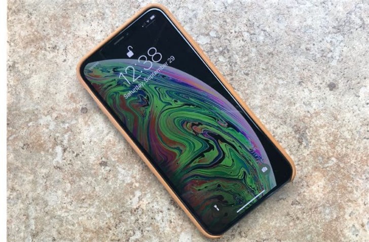 苹果iPhone XS屏幕仅是屏幕方面就已胜出