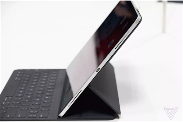 新iPad Pro入手：机身薄的不像话！