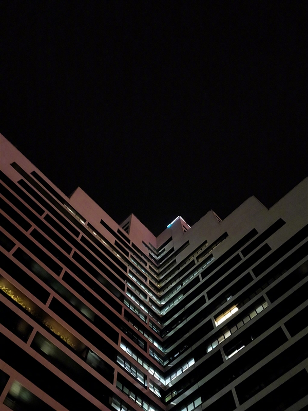 一加6T夜拍照曝出：惊艳！