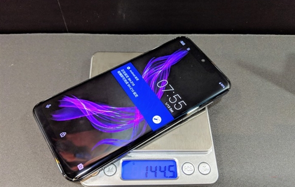 夏普AQUOS zero正式上线：配备骁龙845