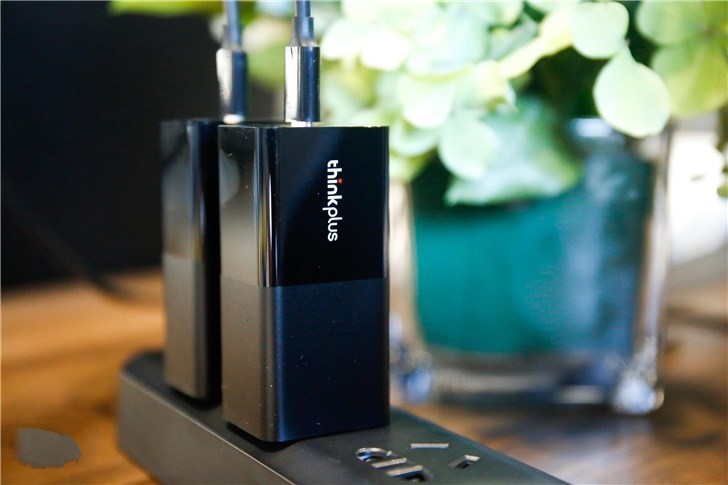 联想推出众多Thinkplus配件，为职场人士准备