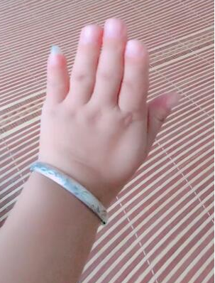 抖音APP拍出手指变长短特效的操作流程