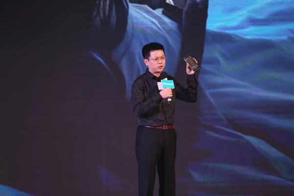 海信新机发布：价格为千元档