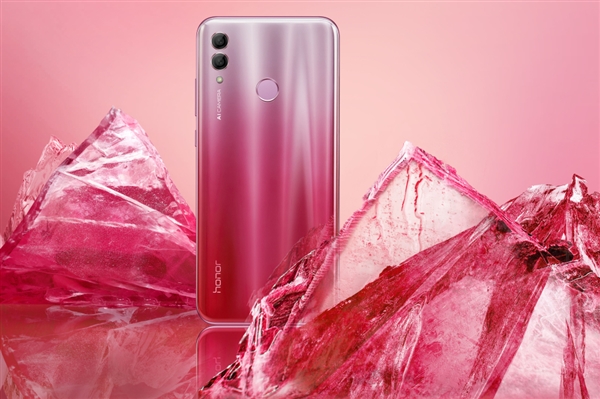 荣耀10青春版正式上线：采用潮流渐变设计