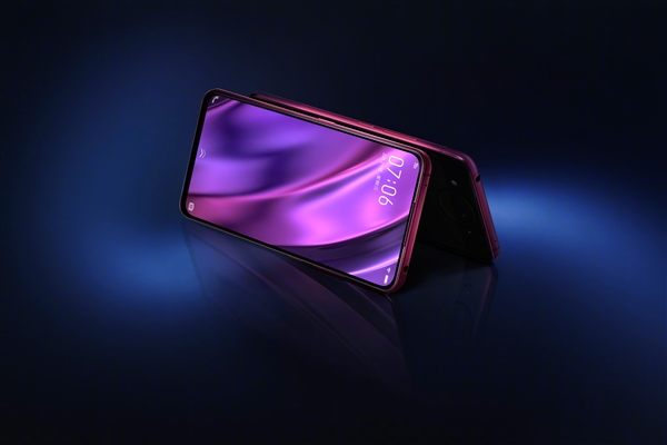 vivo NEX双屏版亮相跑分网站：详细规格揭晓