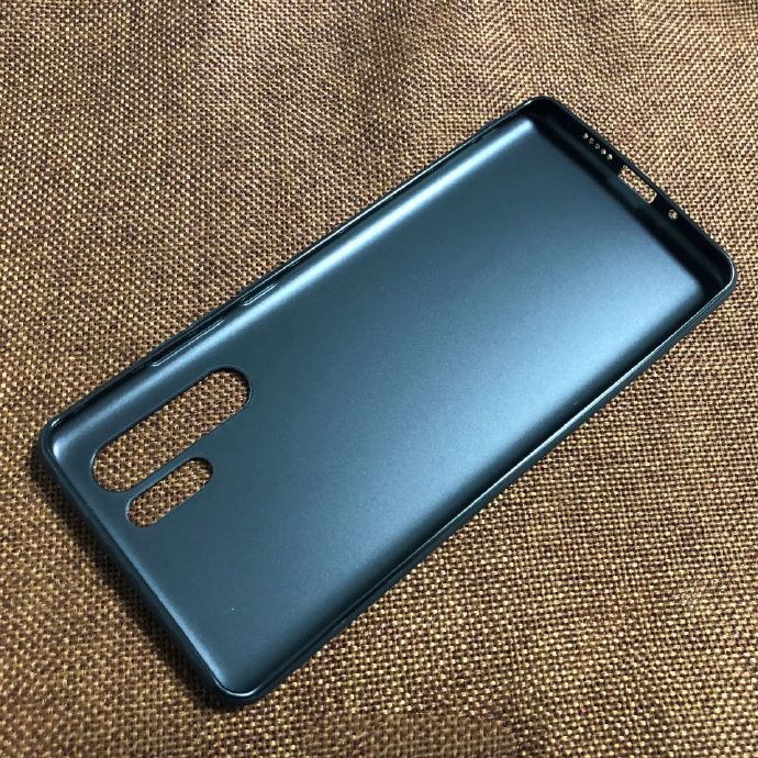 华为P30 Pro手机壳亮相：摄像头竖排布局