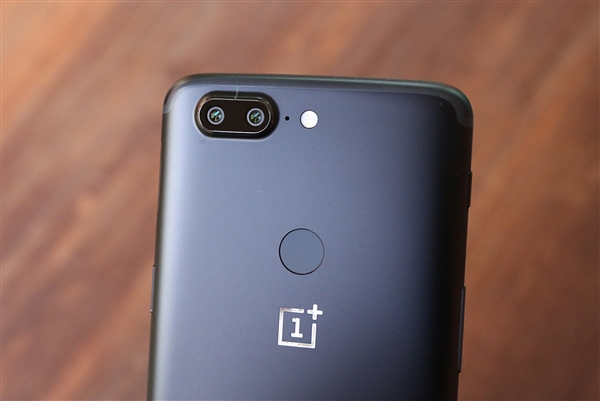 刘作虎：一加5G手机明年5月底之前到达