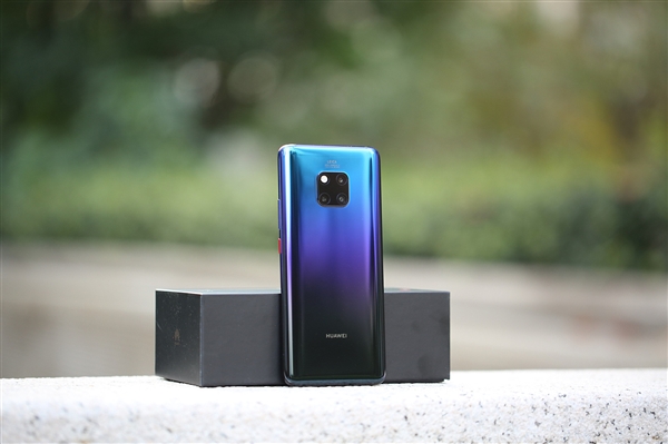 华为：海外权威媒体年终评测中，Mate 20/P20获39个奖