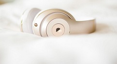 苹果或于2019年下半年带来耳罩式耳机