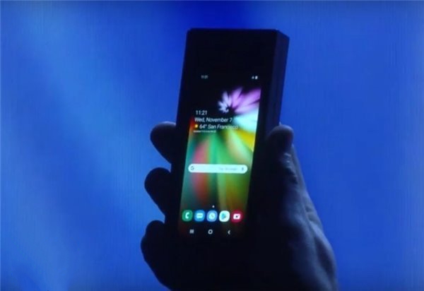 外媒：三星可折叠手机会有一个支持5G的版本