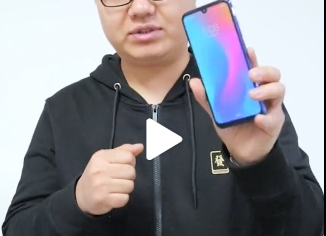 Redmi新机“暴力”上手视频曝光：品质过硬