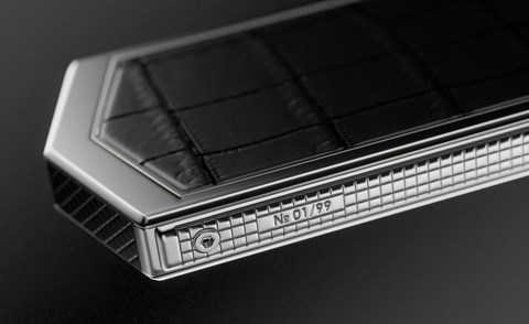 Caviar复刻奢华版诺基亚6500：3120美元