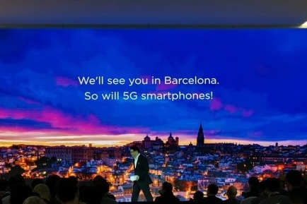 余承东展示华为5G手机：搭载Balong 5000基带