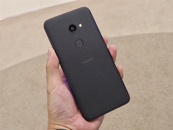 下周二！夏普AQUOS zero正式发售