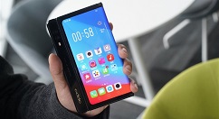 OPPO折叠屏新机亮相：外翻式设计