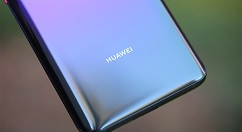 2018年，国内市场智能手机均价为2523元