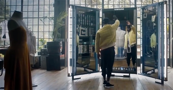 三星折叠屏手机宣传片意外泄露：像是一本书