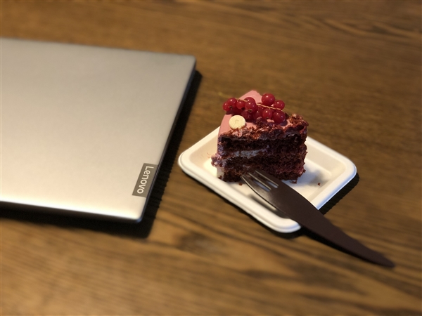 联想新款小新14轻薄本：配备NVIDIA MX230显卡