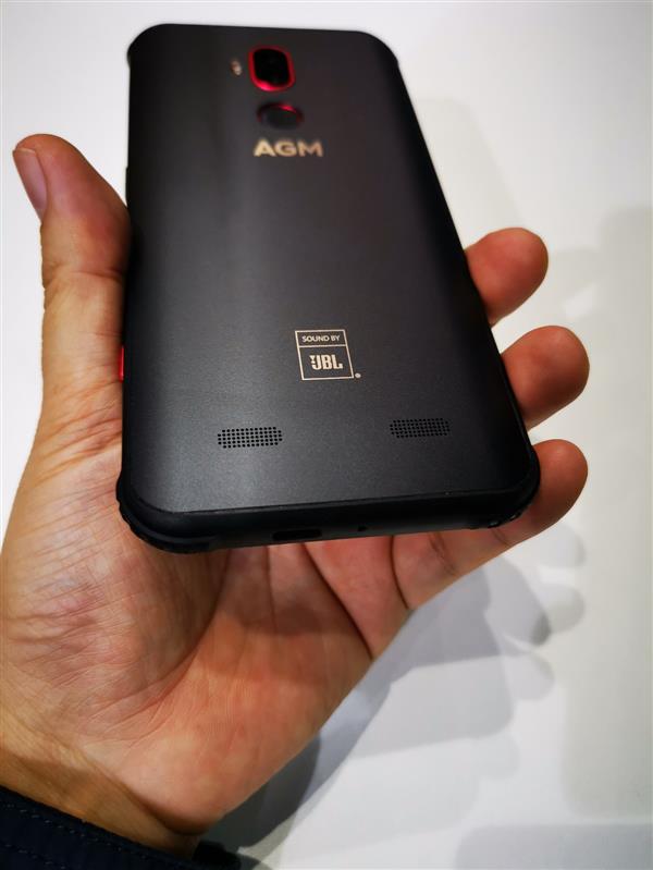 AGM X3 Turbo亮相：搭载骁龙845