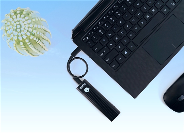 Plugable发布M.2移动硬盘盒：采用Type-C接口