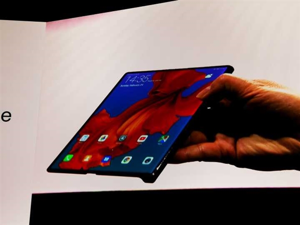 华为Mate X正式上线：首创“外翻”设计