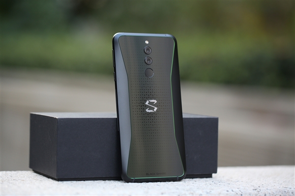 黑鲨新机或于今年3-4月份发布