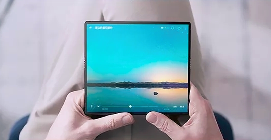 华为Mate X正式上线：首创“外翻”设计