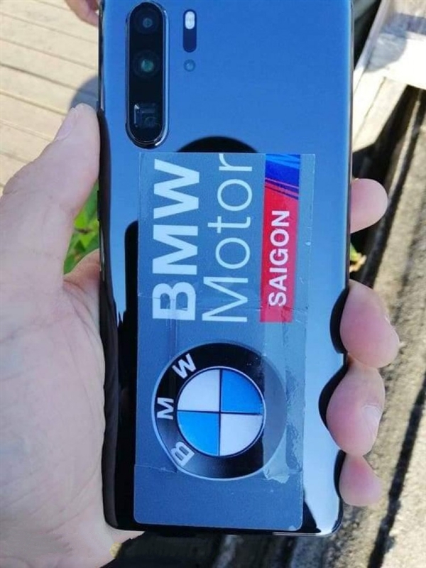 华为P30 Pro上手图被曝：搭载四颗摄像头