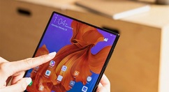 余承东：华为Mate X做过类似三星的方案