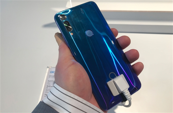 传TCL会带来5G智能手机