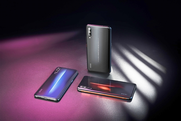 iQOO手机8GB+256GB版开卖：3598元