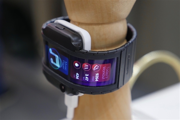 努比亚α官宣：下周一正式上线