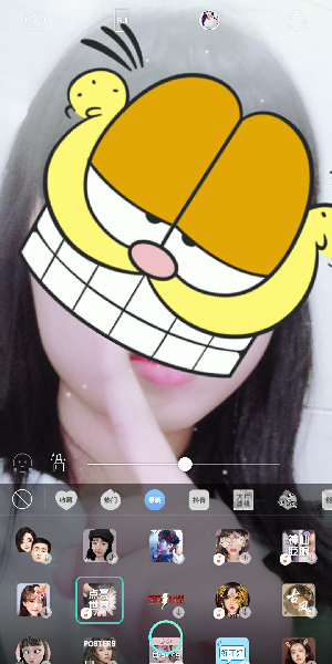 抖音制作手指点亮黑白屏幕特效视频的图文操作