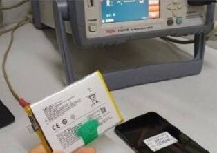 vivo“打孔全面屏”新品要来了：大电池！