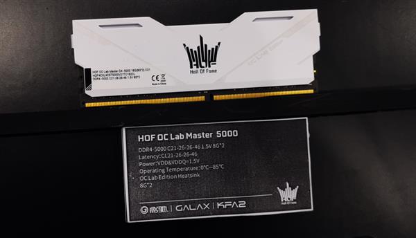 影驰发PCIe 4.0硬盘：容量8TB