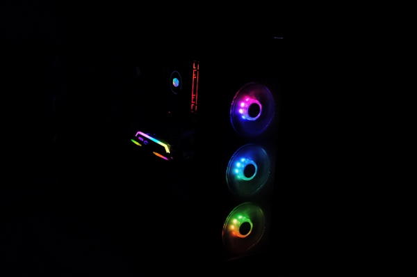 酷冷推升级版冰神B240 ARGB