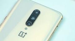 一加7Pro销量给力：边玩边闪充