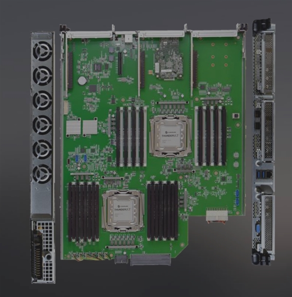 Marvell第二代ARM处理器ThunderX2现身